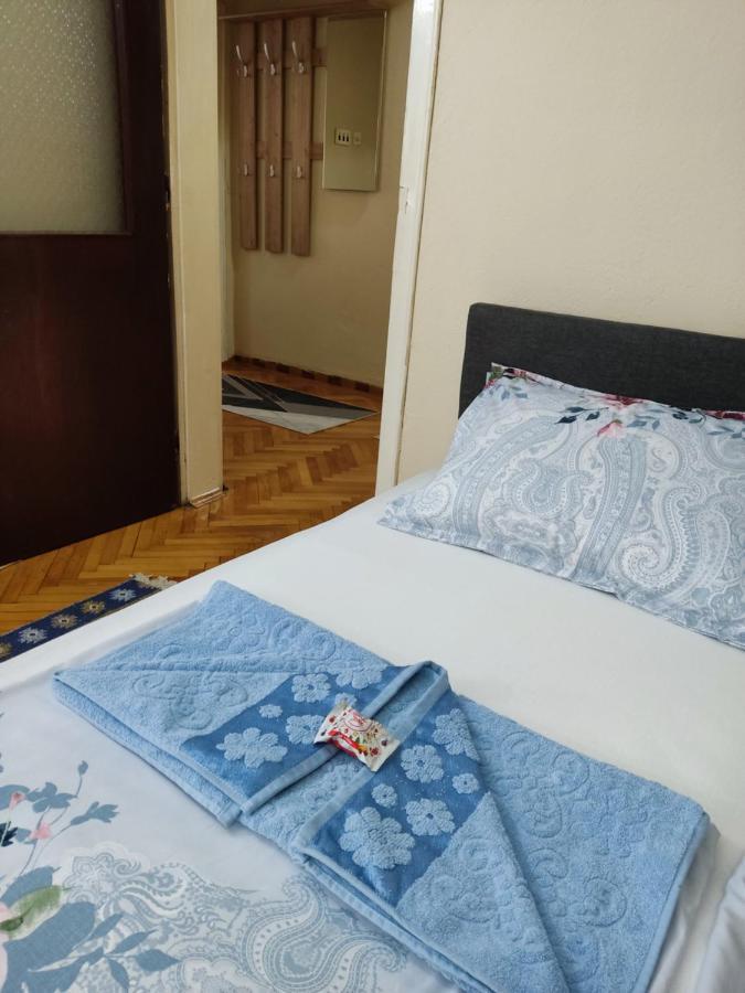 Apartment Fenix Ni Eksteriør billede